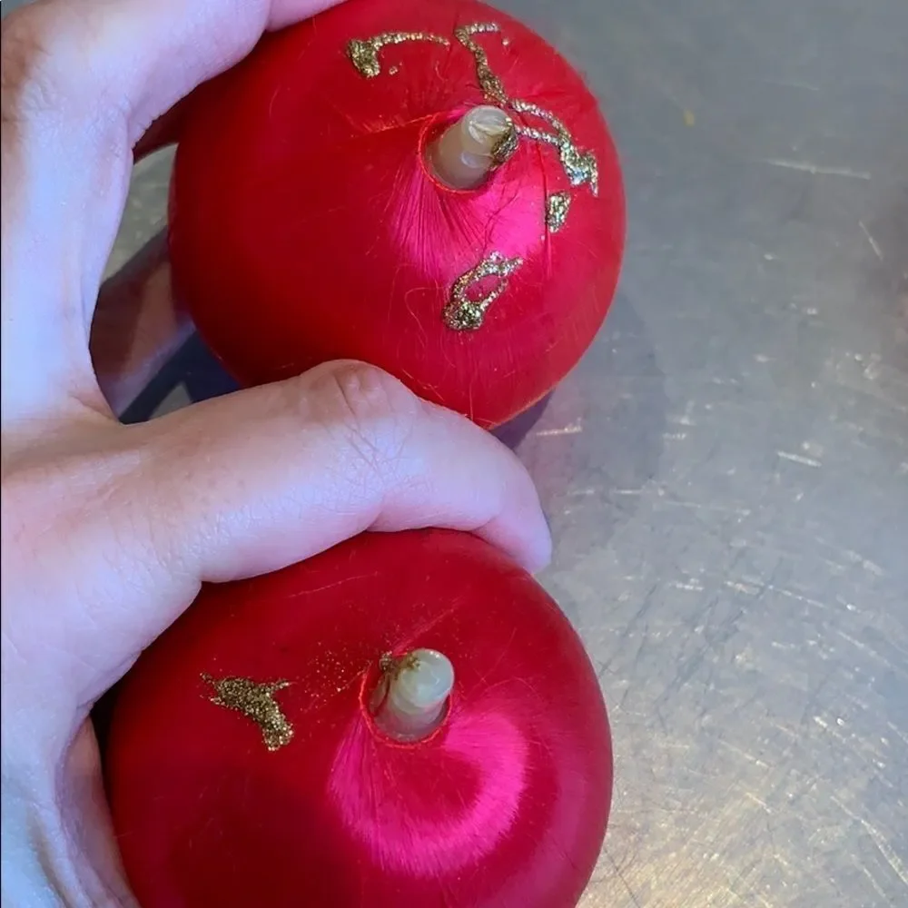 Lot of 17 vintage‎ satin Christmas tree balls